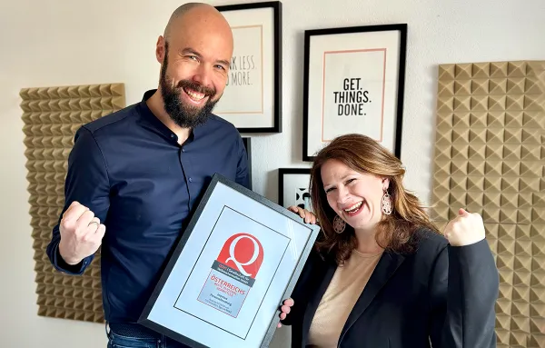 Hannes und Elisabeth Klausner mit der ÖGVS Auszeichnung